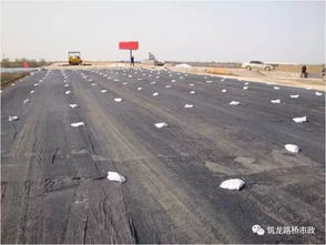 公路工程路面施工管理,搞質(zhì)量當(dāng)然要從細節(jié)抓起嘛