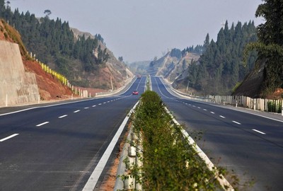 交通動(dòng)態(tài) | 內(nèi)威榮高速榮縣東入口、敘永水潦鋪跨省大橋快通車?yán)?_社會(huì)_網(wǎng)