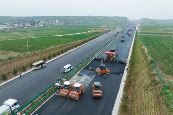 西安外環(huán)高速公路沖刺通車 路橋附屬工程建筑勞務分包助力建設(shè)新進展